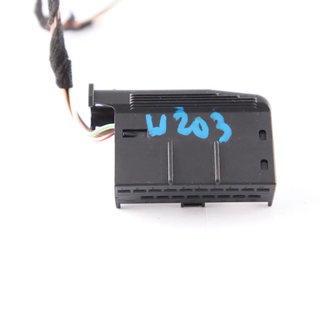 Cable Connector Mercedes W204 W210 W212 W639 Plug Wiring Loom Cap to with Part number A2105450403 Cable Connector Mercedes W204 W210 W212 W639 Plug Wiring Loom Cap - SKU A2105450403 - Part number A2105450403