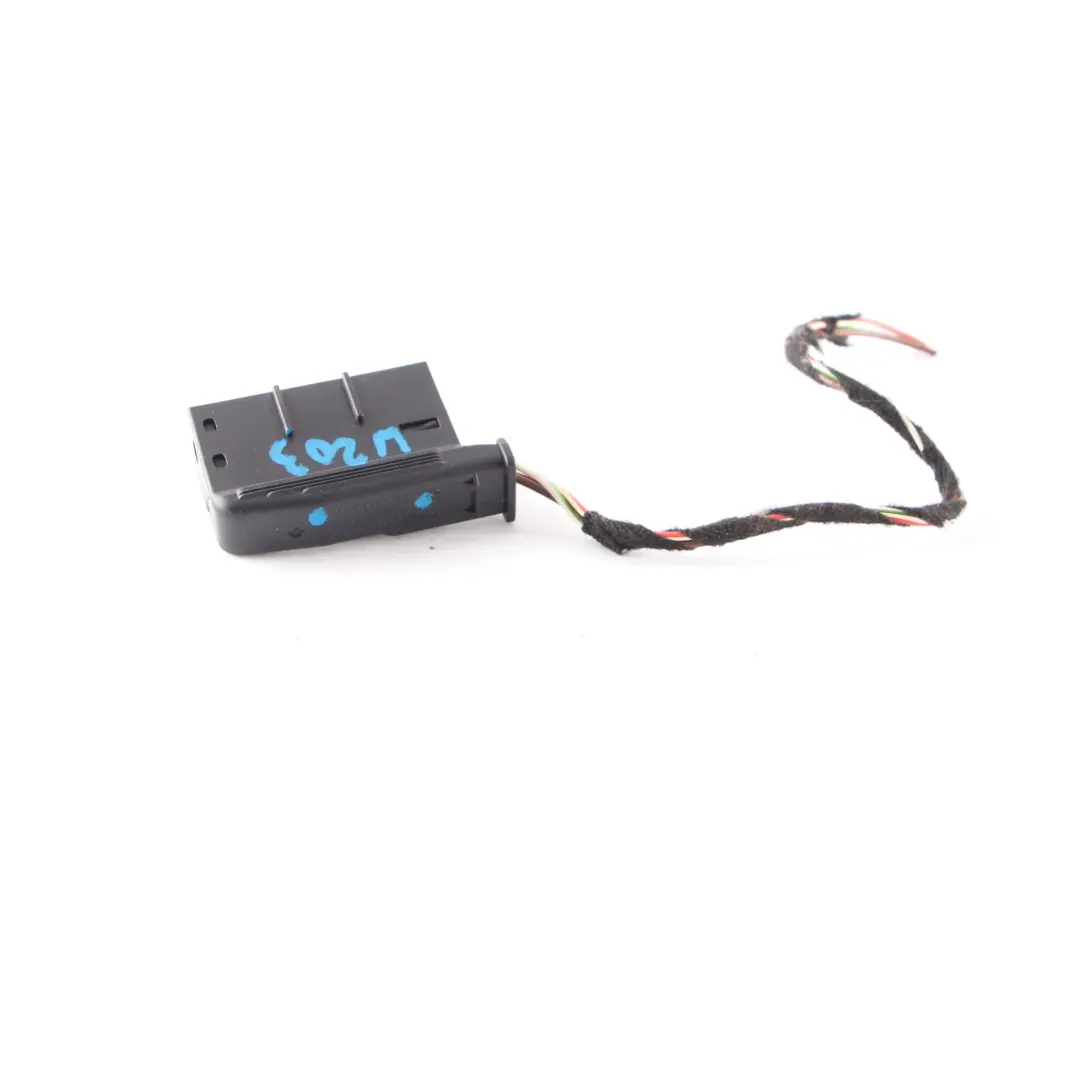 Mercedes W204 W210 W212 W639 Conector Cable Enchufe Cableado Tapa - SKU A2105450403 - Número de pieza A2105450403
