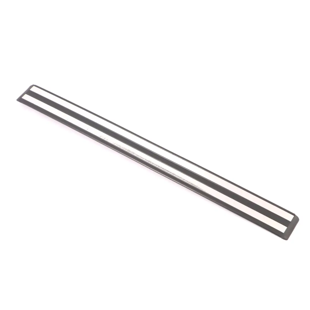 Mercedes W210 Tapa Entrada Delantera Izquierda Derecha Umbral Puerta - SKU A2106802335 - Número de pieza A2106802335