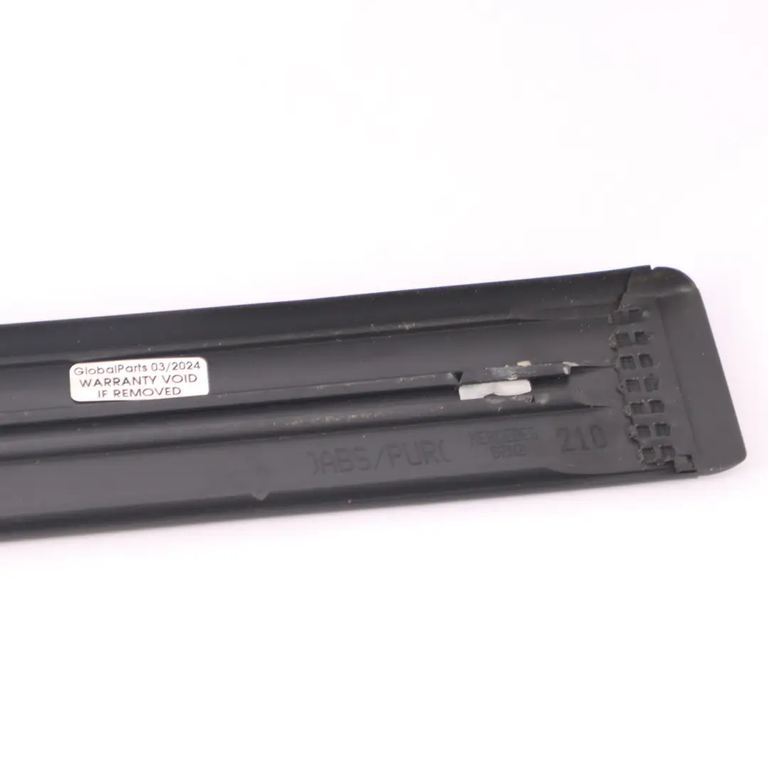 Couvercle d'entrée arriere gauche droite seuil porte pour Mercedes W210 à propos du numéro de pièce A2106802435 Mercedes W210 Couvercle d'entrée arriere gauche droite seuil porte - SKU A2106802435 - Numéro de pièce A2106802435