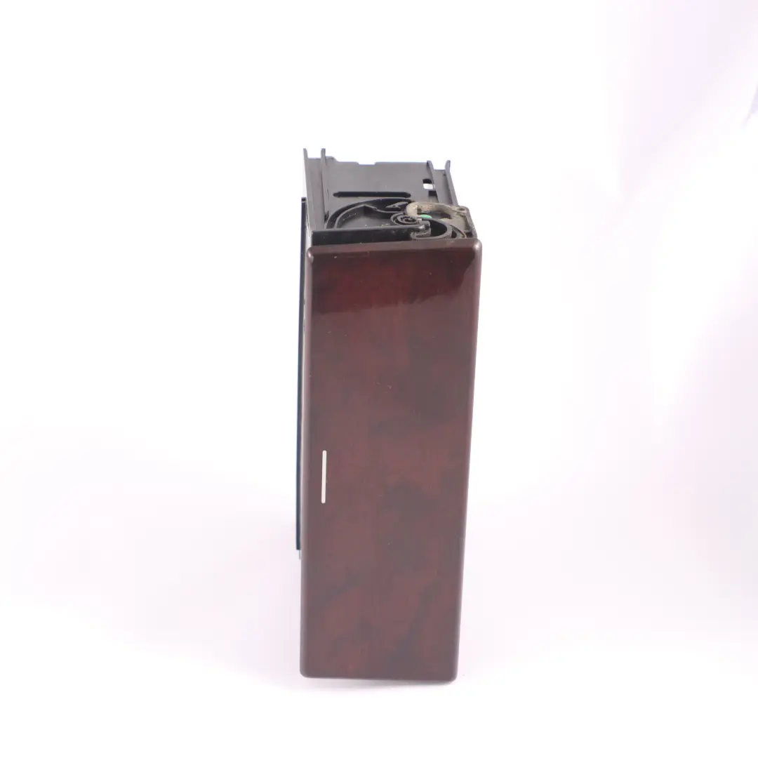 Mittelkonsole vorne Ablagefach Alameda Holz für Mercedes W210 mit Teilenummer A2106803552 Mercedes W210 Mittelkonsole vorne Ablagefach Alameda Holz - SKU A2106803552 - Teilenummer A2106803552