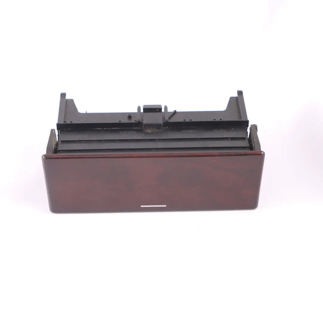 Mittelkonsole vorne Ablagefach Alameda Holz für Mercedes W210 mit Teilenummer A2106803552 Mercedes W210 Mittelkonsole vorne Ablagefach Alameda Holz - SKU A2106803552 - Teilenummer A2106803552