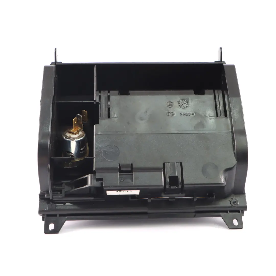 Console Cendrier Plateau de rangement Garniture bois pour Mercedes W210 à propos du numéro de pièce A2106803752 Mercedes W210 Console Cendrier Plateau de rangement Garniture bois - SKU A2106803752 - Numéro de pièce A2106803752