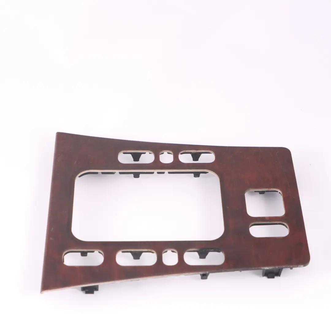 Levier de sélection de vitesse Couvercle Automatique pour Mercedes W210 à propos du numéro de pièce A2106808639 Mercedes W210 Levier de sélection de vitesse Couvercle Automatique - SKU A2106808639 - Numéro de pièce A2106808639