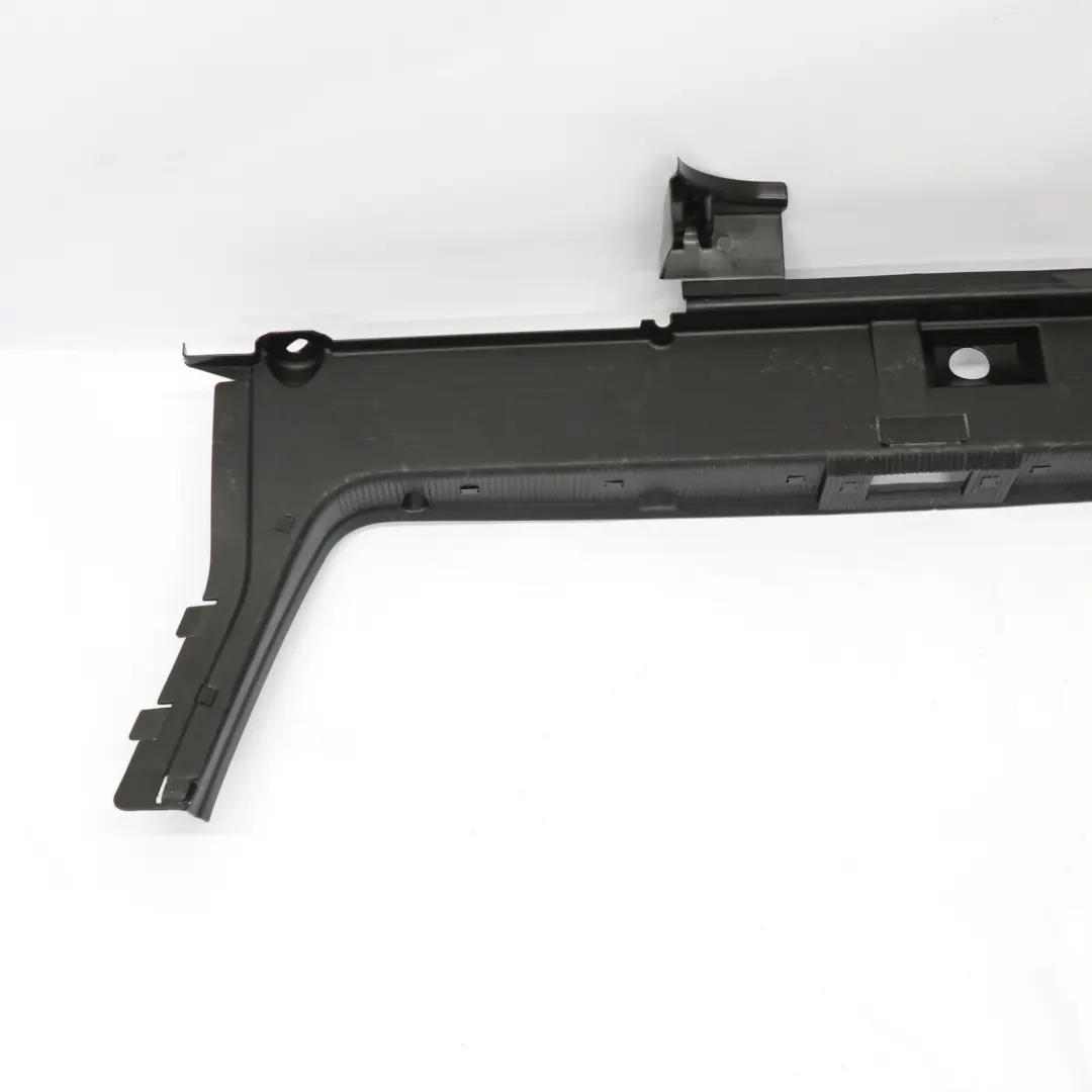 Kofferraum Ladekante schwarz für Mercedes W210 Limousine mit Teilenummer A2106900025 Mercedes W210 Limousine Kofferraum Ladekante schwarz - SKU A2106900025 - Teilenummer A2106900025