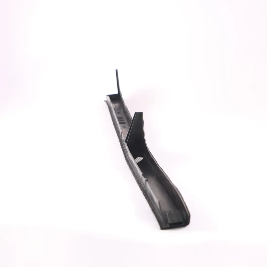 Mercedes W210 Rivestimento interno pannello posteriore destro nero - SKU A2106900226 - Numero di parte A2106900226