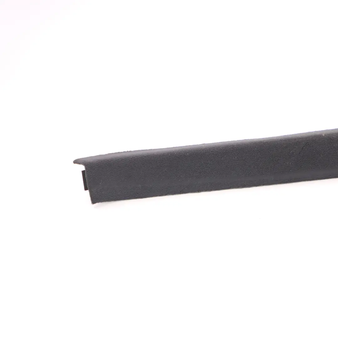 Mercedes W210 Interior Tapa Trasera Derecha Panel Negro - SKU A2106900226 - Número de pieza A2106900226