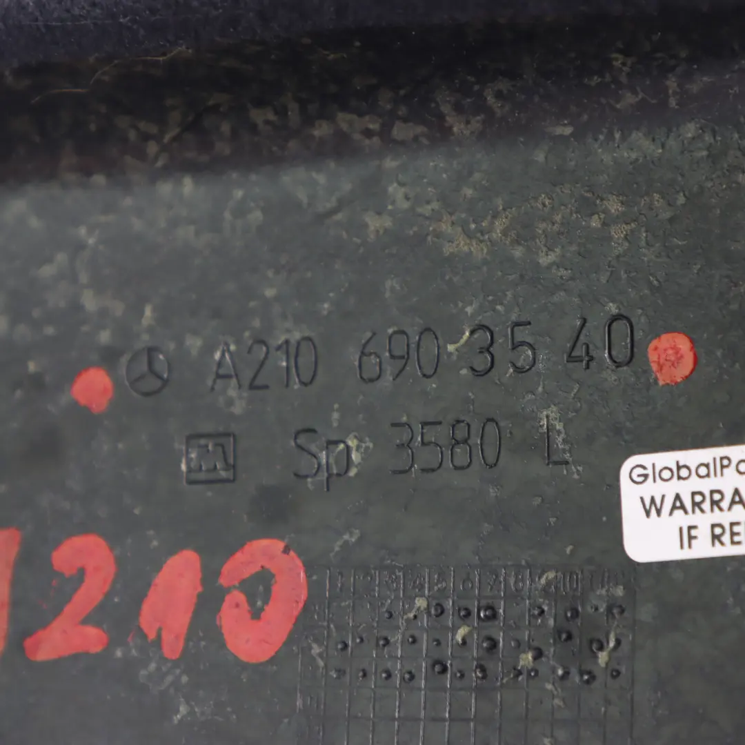 Cache Panneau Colonne B Gauche Noir pour Mercedes W210 à propos du numéro de pièce A2106903540 Mercedes W210 Cache Panneau Colonne B Gauche Noir - SKU A2106903540 - Numéro de pièce A2106903540