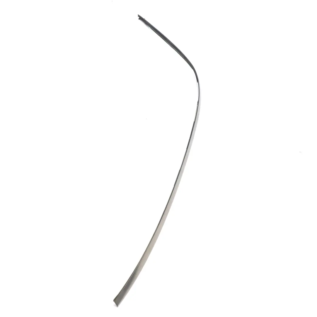 Modanatura Deflettore Acqua Sinistro Rotaia del tetto Cromo per Mercedes W210 con numero di parte A2106903562 Mercedes W210 Modanatura Deflettore Acqua Sinistro Rotaia del tetto Cromo - SKU A2106903562 - Numero di parte A2106903562