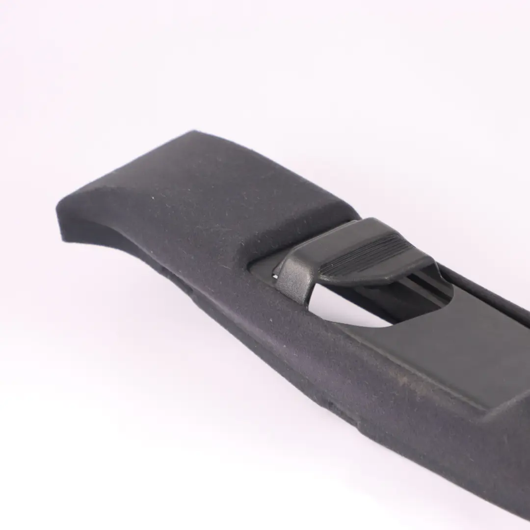 Abdeckung Panel Säule B Rechts Schwarz für Mercedes W210 mit Teilenummer A2106903640 Mercedes W210 Abdeckung Panel Säule B Rechts Schwarz - SKU A2106903640 - Teilenummer A2106903640