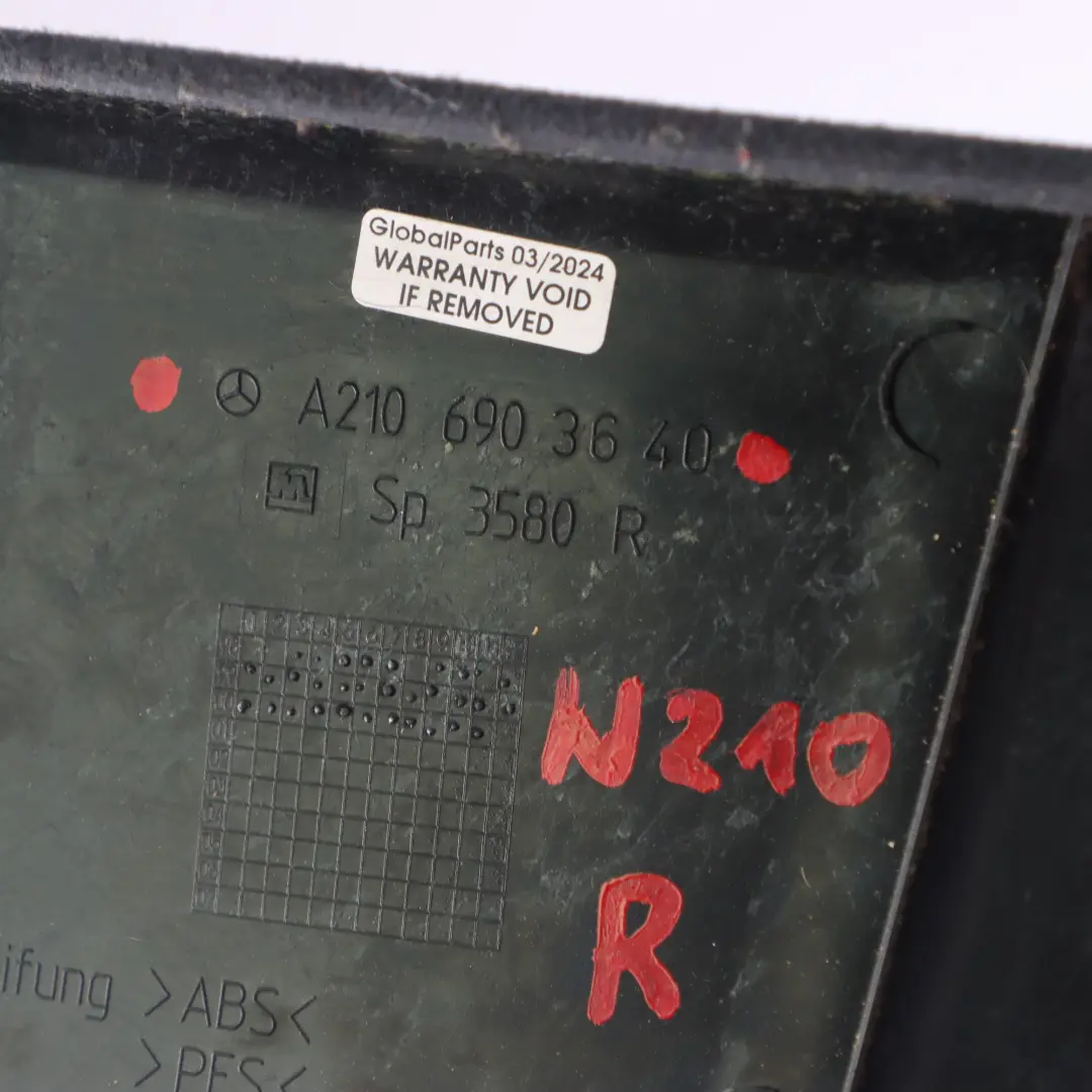 Mercedes W210 Abdeckung Panel Säule B Rechts Schwarz - SKU A2106903640 - Teilenummer A2106903640