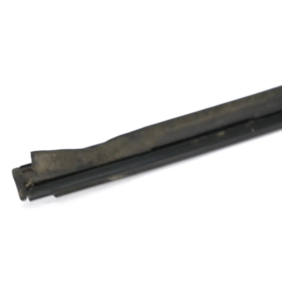 Mercedes W210 Moldura Deflector de Agua Derecha Rail de Techo Cromado - SKU A2106903662 - Número de pieza A2106903662