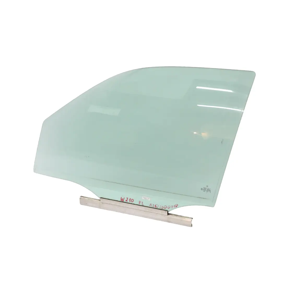 Türfenster Glas vorne links Grün für Mercedes W210 mit Teilenummer A2107200118 Mercedes W210 Türfenster Glas vorne links Grün - SKU A2107200118 - Teilenummer A2107200118
