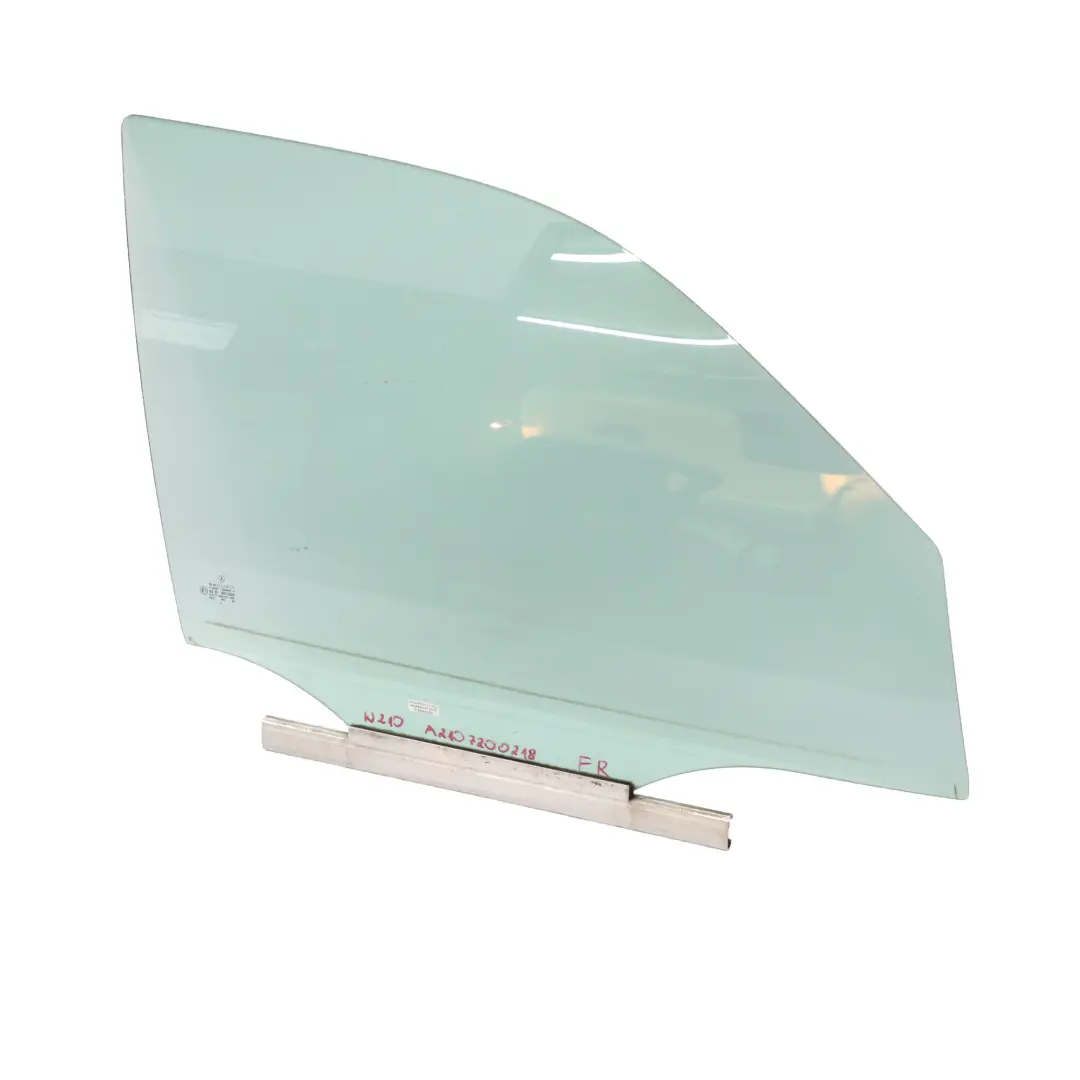 Mercedes W210 Puerta Ventana Vidrio Delantero Derecho Verde - SKU A2107200218 - Número de pieza A2107200218