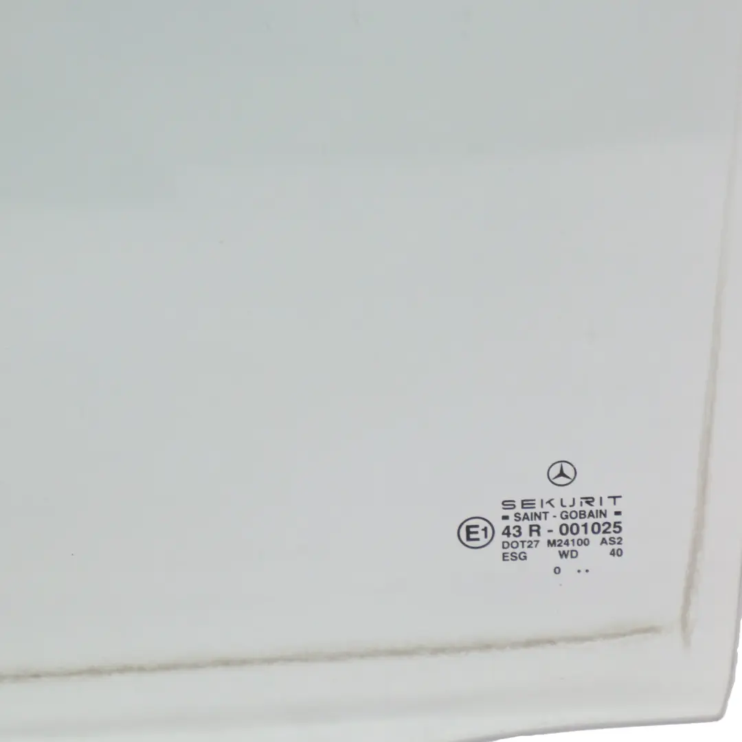 Vetro del finestrino della porta posteriore sinistro per Mercedes con numero di parte A2107300118 Mercedes Vetro del finestrino della porta posteriore sinistro - SKU A2107300118 - Numero di parte A2107300118