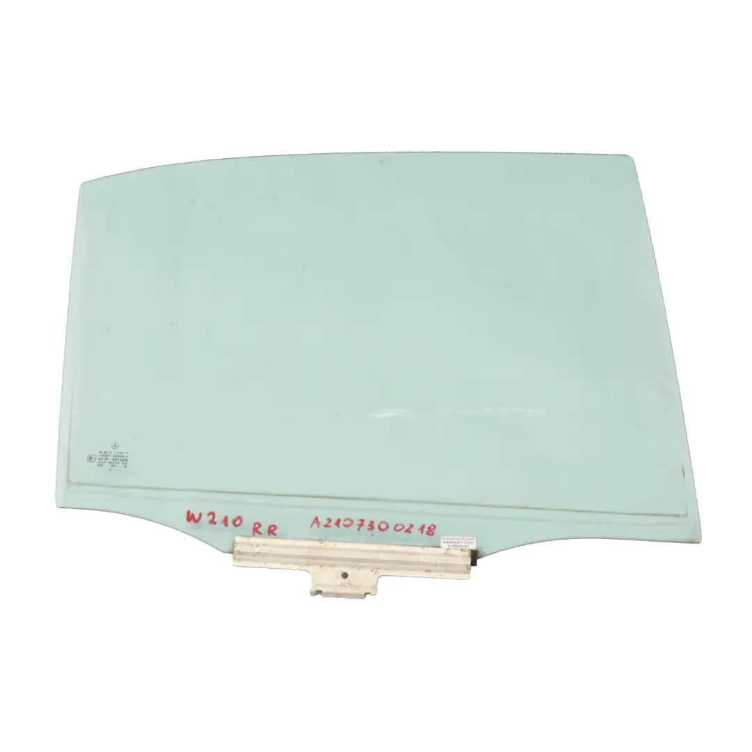Vitre de Porte Arrière Droite Verte pour Mercedes W210 à propos du numéro de pièce A2107300218 Mercedes W210 Vitre de Porte Arrière Droite Verte - SKU A2107300218 - Numéro de pièce A2107300218