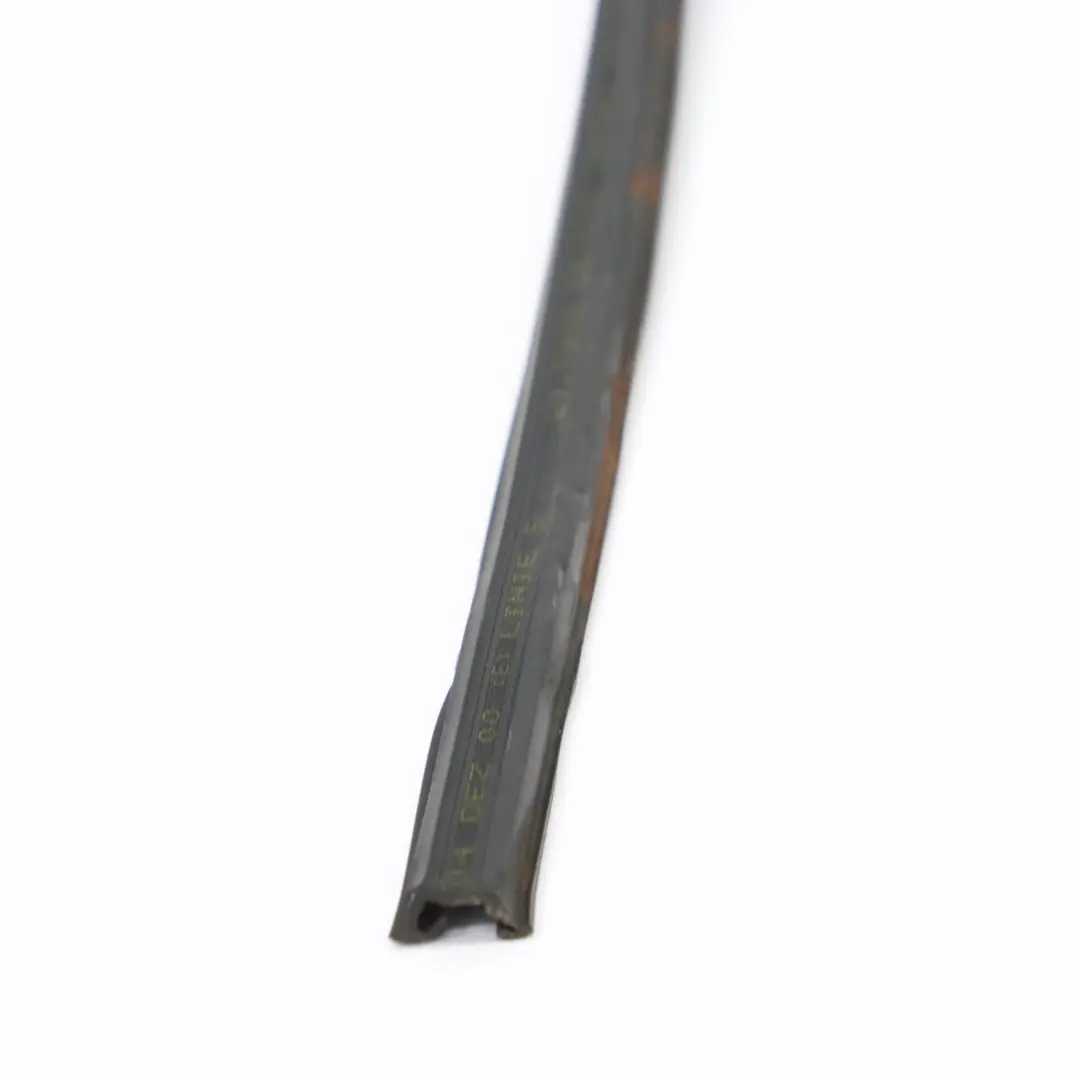 Mercedes W210 Hintere linke Tür Fenster schienen führung Dichtung - SKU A2107350125 - Teilenummer A2107350125