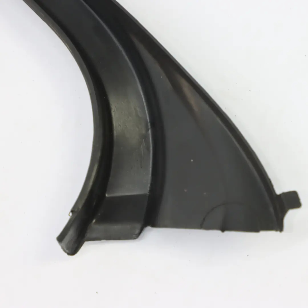 Cadre de Fenêtre Porte Arrière Gauche Bande Protection pour Mercedes W210 à propos du numéro de pièce A2107350171 Mercedes W210 Cadre de Fenêtre Porte Arrière Gauche Bande Protection - SKU A2107350171 - Numéro de pièce A2107350171