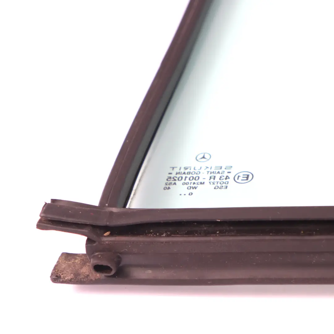 Szyba Drzwi Trójkąt Prawy Tył AS2 do Mercedes W210 S210 o numerze A2107350209 Mercedes W210 S210 Szyba Drzwi Trójkąt Prawy Tył AS2 - SKU A2107350209 - Numer Części A2107350209