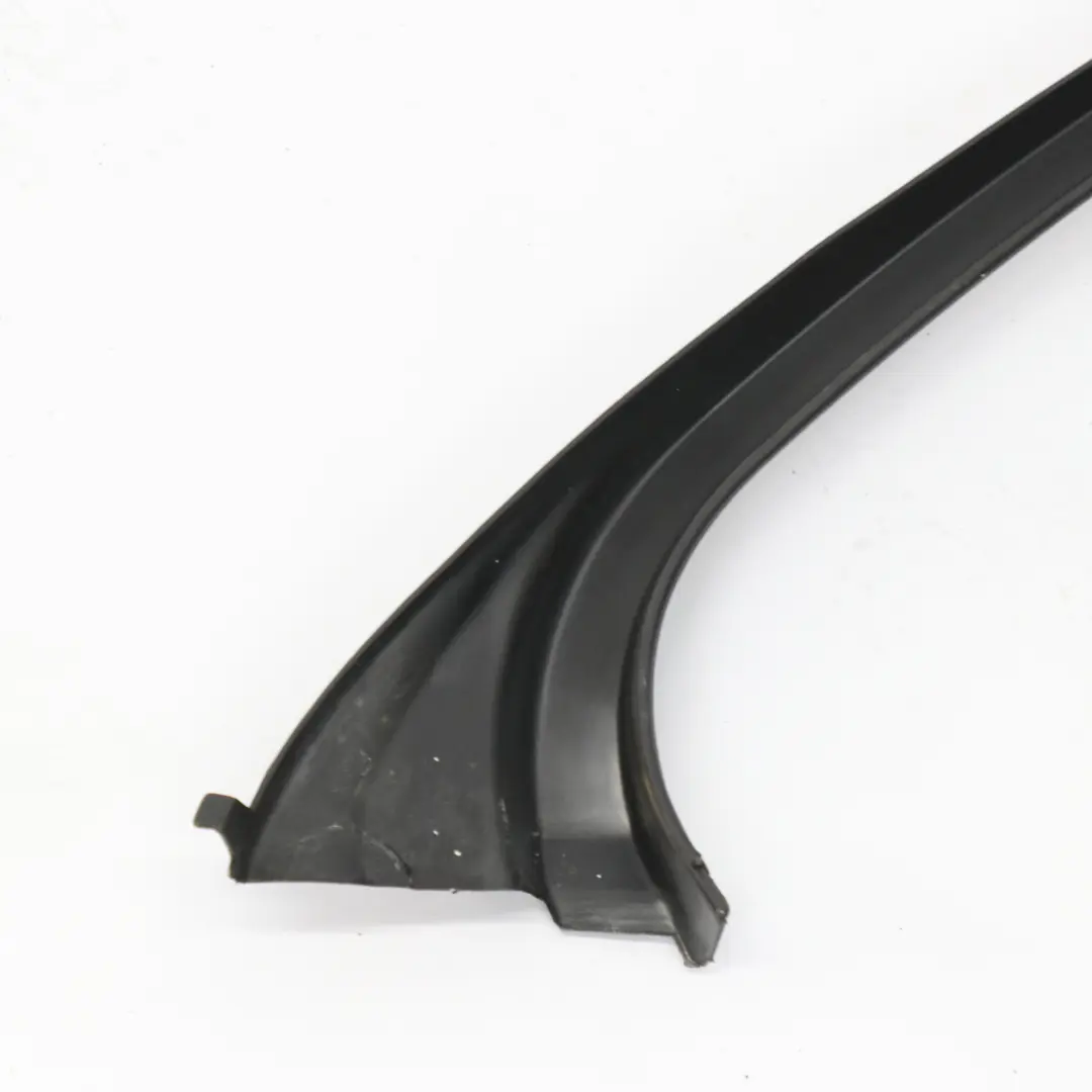 ventana puerta trasera derecha Recorte Tira para Mercedes W210 Marco con número de pieza A2107350271 Mercedes W210 Marco ventana puerta trasera derecha Recorte Tira - SKU A2107350271 - Número de pieza A2107350271