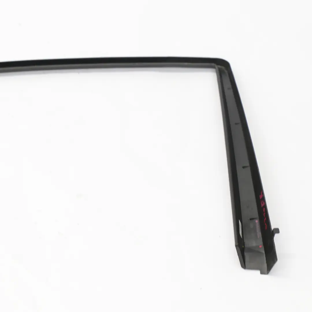 Mercedes W210 Listwa Ramka Szyby Drzwi Prawy Tył - SKU A2107350271 - Numer Części A2107350271