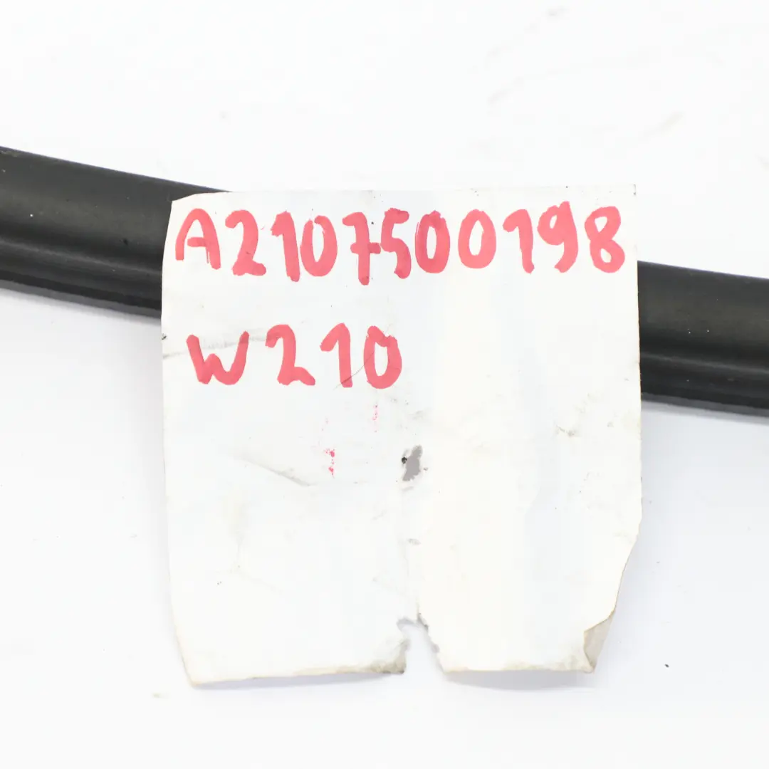 Porta posteriore del portellone del bagagliaio per Mercedes W210 con numero di parte A2107500198 Mercedes W210 Porta posteriore del portellone del bagagliaio - SKU A2107500198 - Numero di parte A2107500198