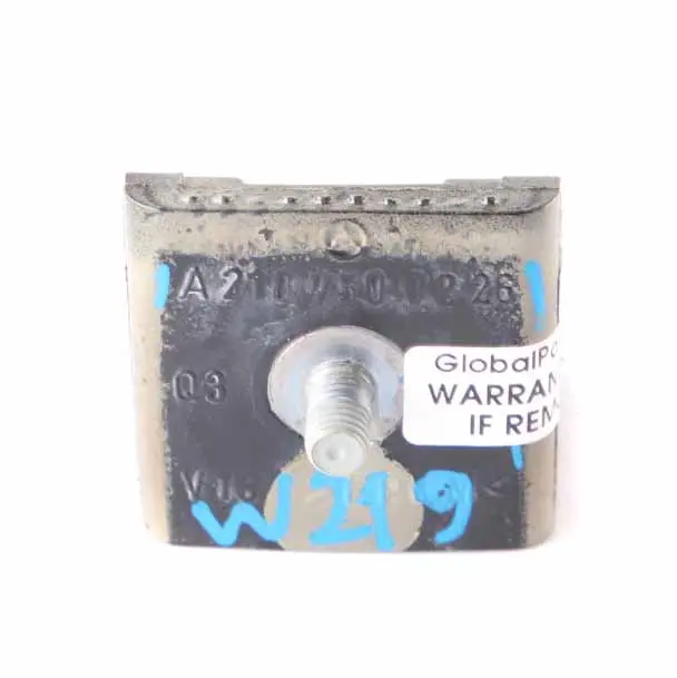 Gomma cerniera Mercedes W203 W204 W207 W212 Portellone bagagliaio per con numero di parte A2107500226 Gomma cerniera Mercedes W203 W204 W207 W212 Portellone bagagliaio - SKU A2107500226 - Numero di parte A2107500226