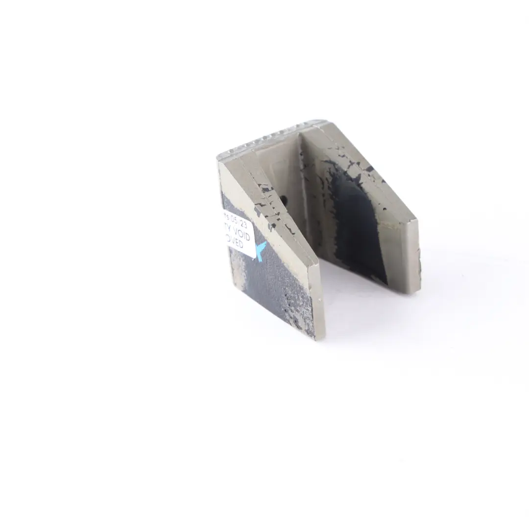 Gomma cerniera Mercedes W203 W204 W207 W212 Portellone bagagliaio per con numero di parte A2107500226 Gomma cerniera Mercedes W203 W204 W207 W212 Portellone bagagliaio - SKU A2107500226 - Numero di parte A2107500226