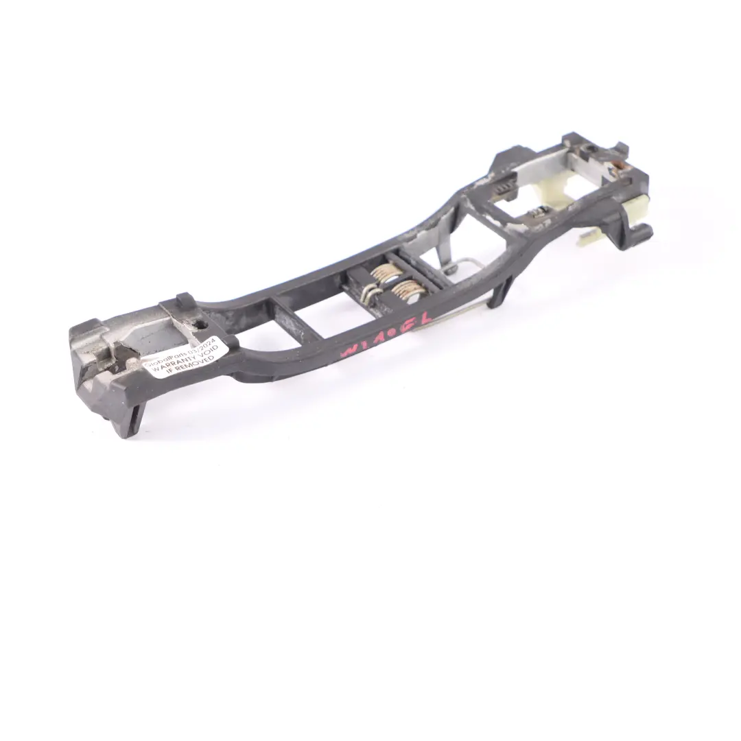 Base maniglia porta Mercedes W210 anteriore sinistra destra staffa per con numero di parte A2107600634 Base maniglia porta Mercedes W210 anteriore sinistra destra staffa - SKU A2107600634 - Numero di parte A2107600634