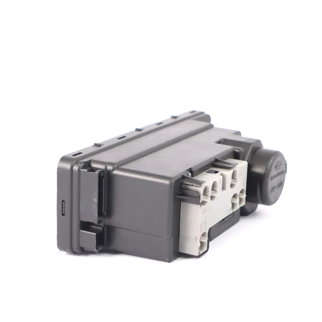  Unidad control bomba vacío cierre centralizado Mercedes W210 - SKU A2108001048 - Número de pieza A2108001048