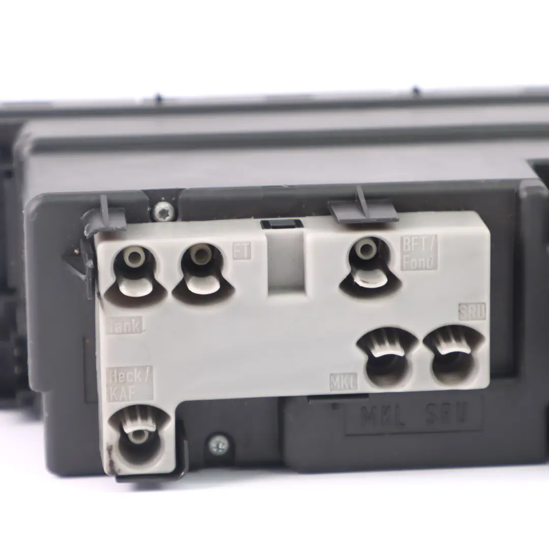  Unidad control bomba vacío cierre centralizado Mercedes W210 - SKU A2108001048 - Número de pieza A2108001048