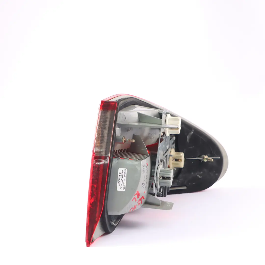 Feu arrière gauche Lamp Panneau latéral pour Mercedes W210 Saloon à propos du numéro de pièce A2108203364 Mercedes W210 Saloon Feu arrière gauche Lamp Panneau latéral - SKU A2108203364 - Numéro de pièce A2108203364