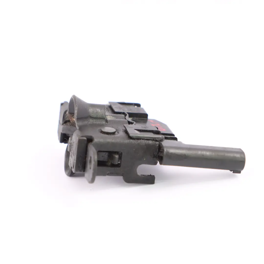 Verrouillage capot Mercedes R170 W210 Loquet verrouillage moteur pour à propos du numéro de pièce A2108204710 Verrouillage capot Mercedes R170 W210 Loquet verrouillage moteur - SKU A2108204710 - Numéro de pièce A2108204710