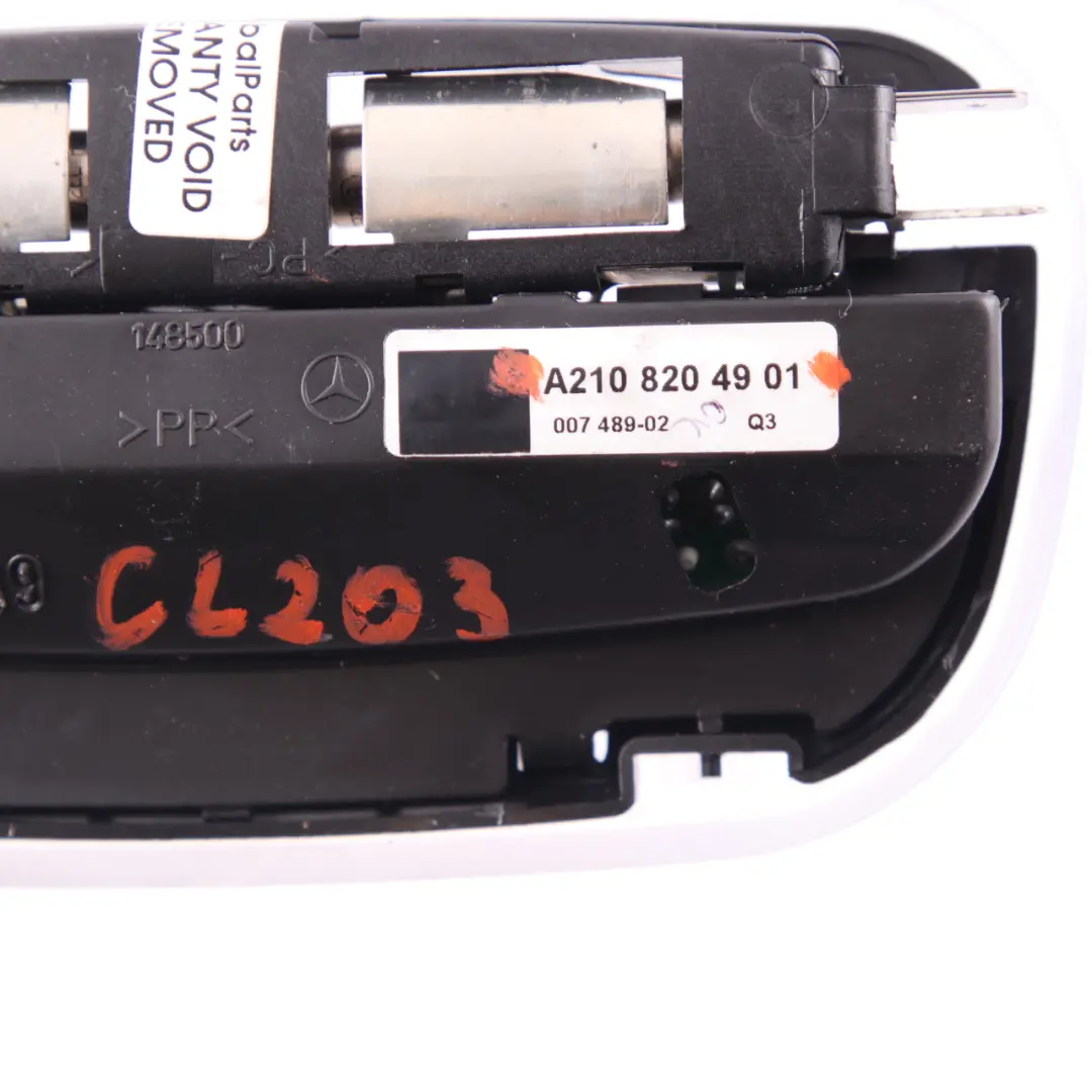 Lampada Interna Luce Tetto Lettura per Mercedes CL203 con numero di parte A2108204901 Mercedes CL203 Lampada Interna Luce Tetto Lettura - SKU A2108204901 - Numero di parte A2108204901