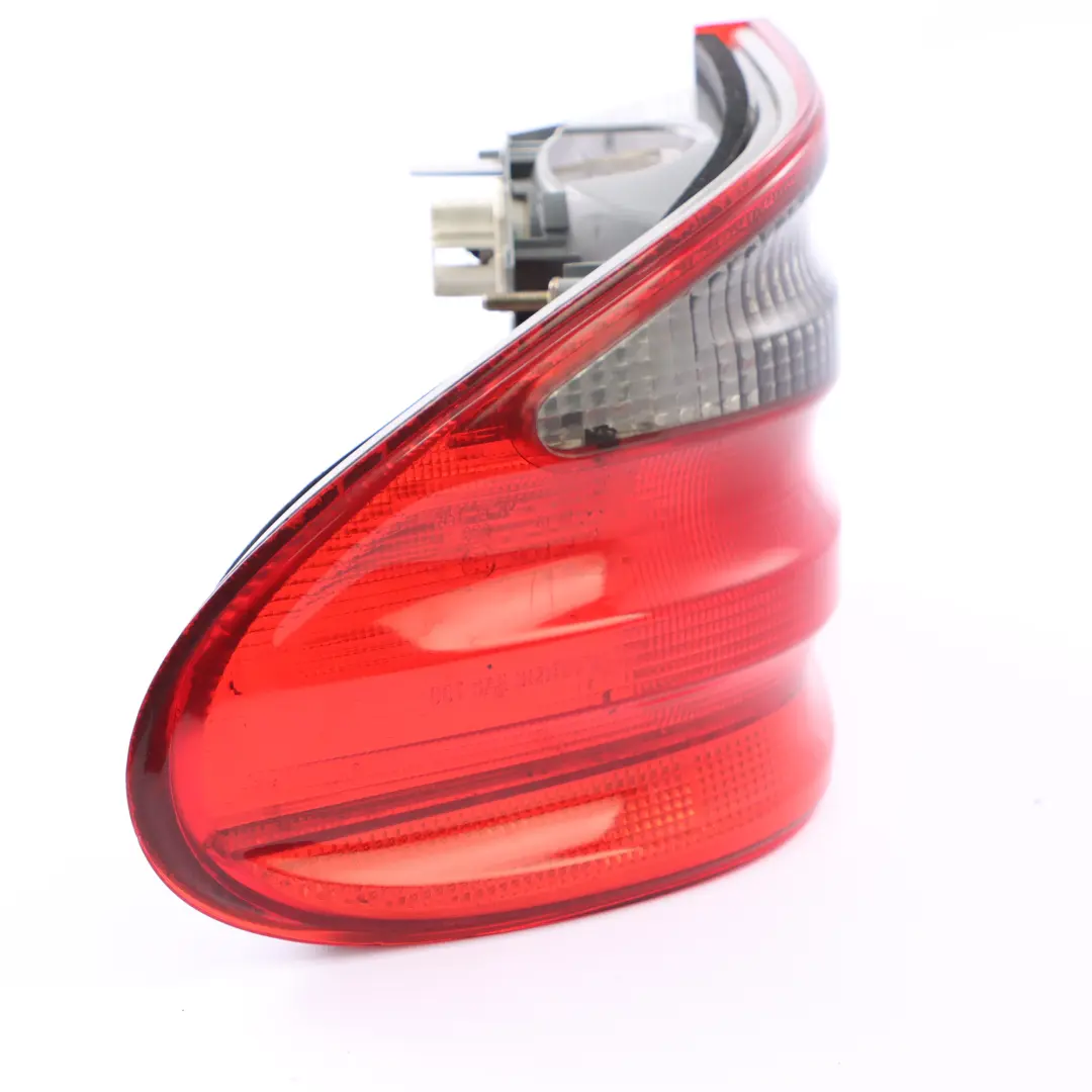 Luz Trasera Luz Trasera Izquierda para Mercedes W210 con número de pieza A2108208164 Mercedes W210 Luz Trasera Luz Trasera Izquierda - SKU A2108208164 - Número de pieza A2108208164