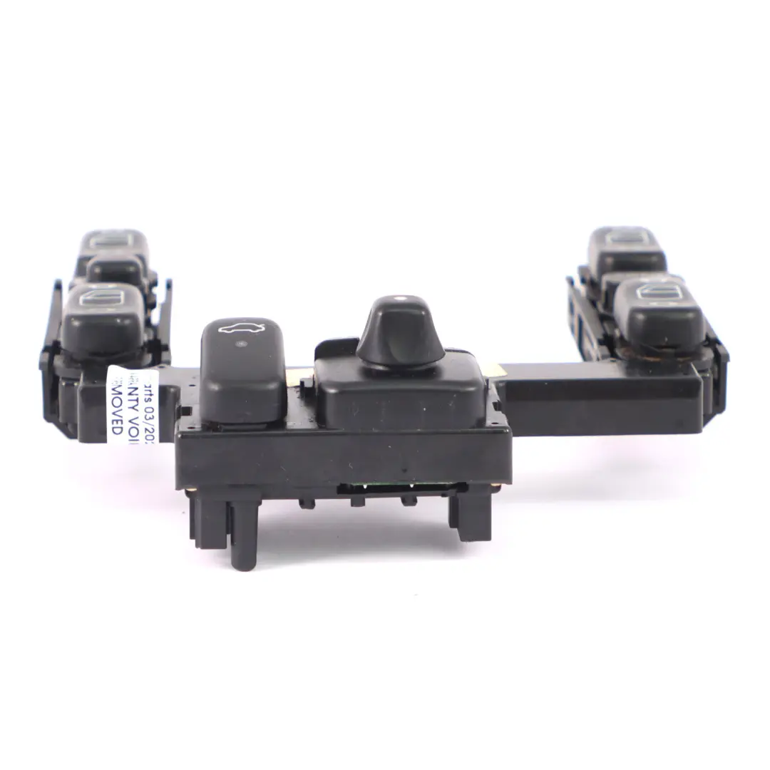 Panneau commande Mercedes W202 W210 Console centrale Bouton vitre pour à propos du numéro de pièce A2108213951 Panneau commande Mercedes W202 W210 Console centrale Bouton vitre - SKU A2108213951 - Numéro de pièce A2108213951