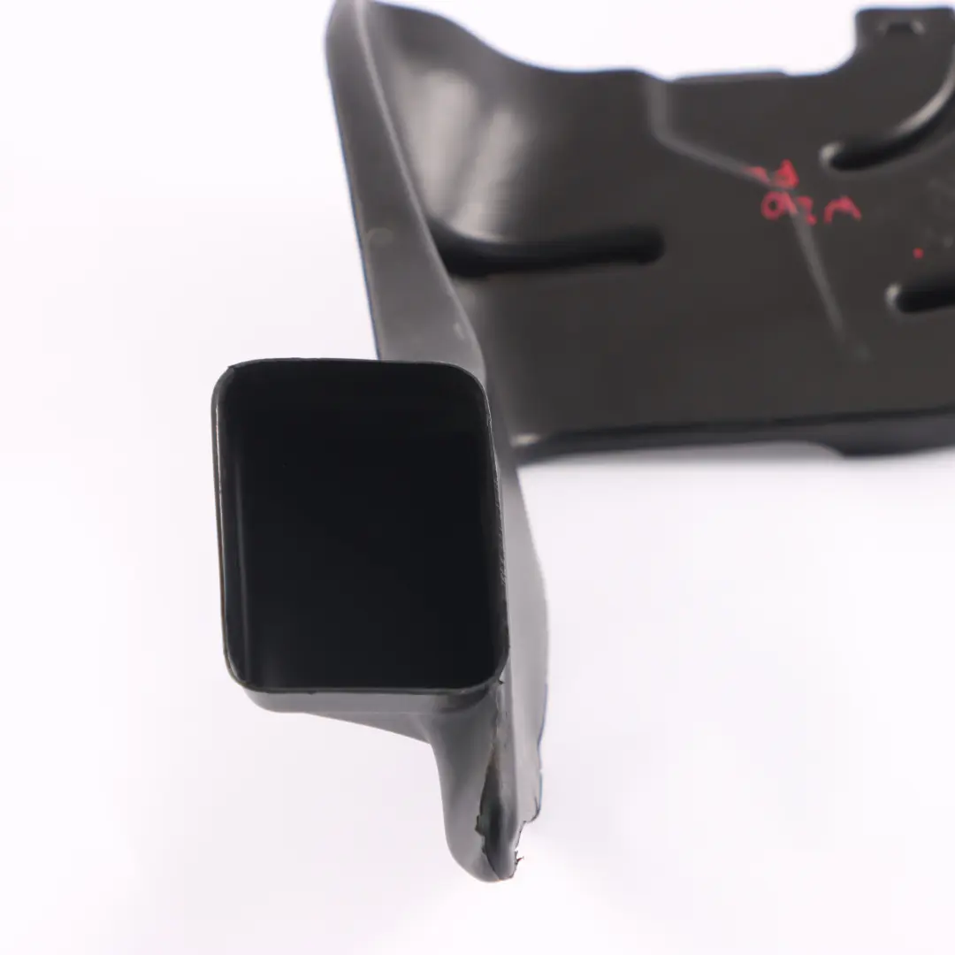 Kanał Wentylacji Wentylacja Kabiny Lewy Przód do Mercedes W210 o numerze A2108310146 Mercedes W210 Kanał Wentylacji Wentylacja Kabiny Lewy Przód - SKU A2108310146 - Numer Części A2108310146