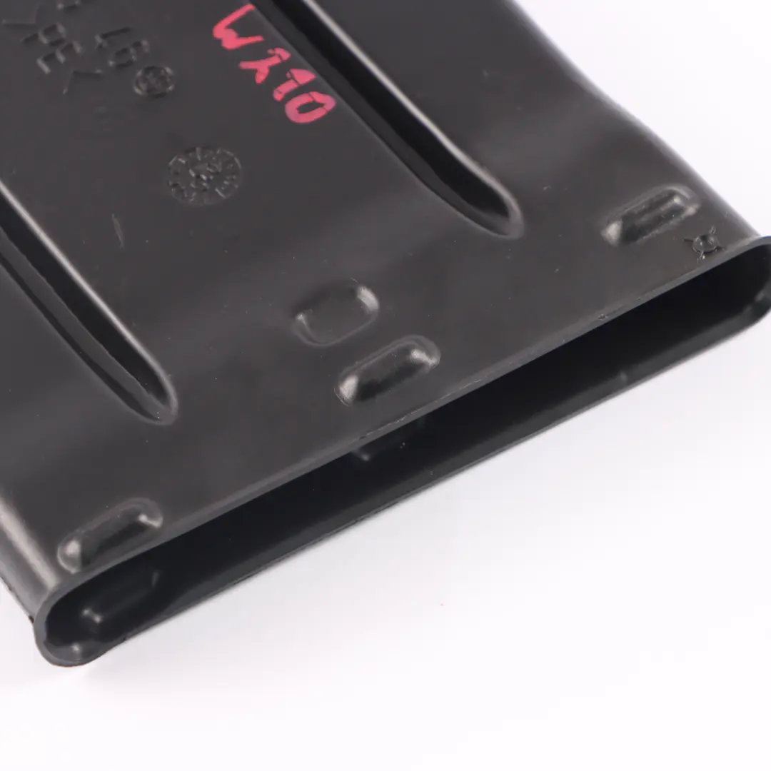 Condotto d'aria Mercedes W210 Canale Ventilazione d'aria posteriore per con numero di parte A2108310346 Condotto d'aria Mercedes W210 Canale Ventilazione d'aria posteriore - SKU A2108310346 - Numero di parte A2108310346