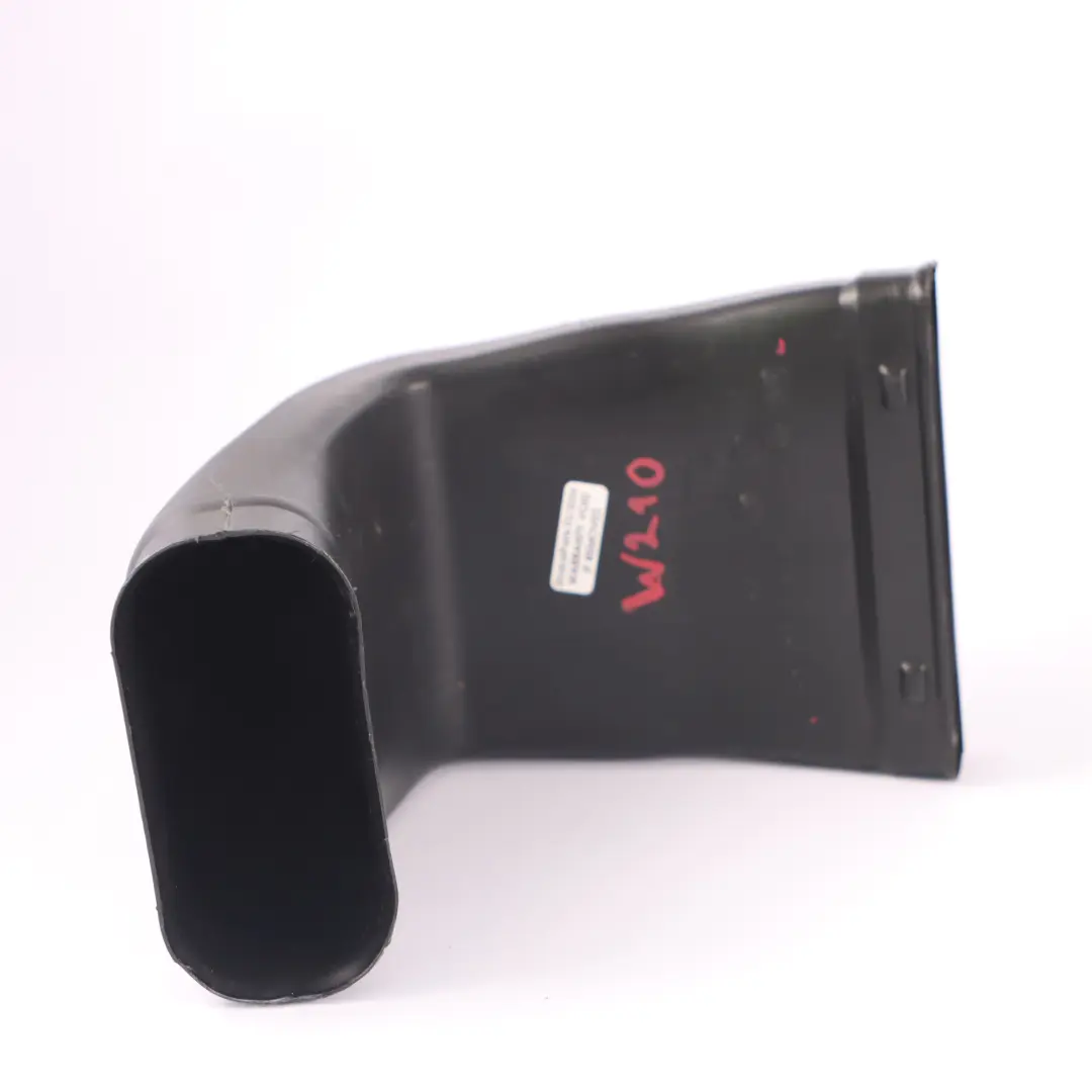 Conduit d'air Mercedes W210 Cabin Ventilation Arrière central pour à propos du numéro de pièce A2108314446 Conduit d'air Mercedes W210 Cabin Ventilation Arrière central - SKU A2108314446 - Numéro de pièce A2108314446