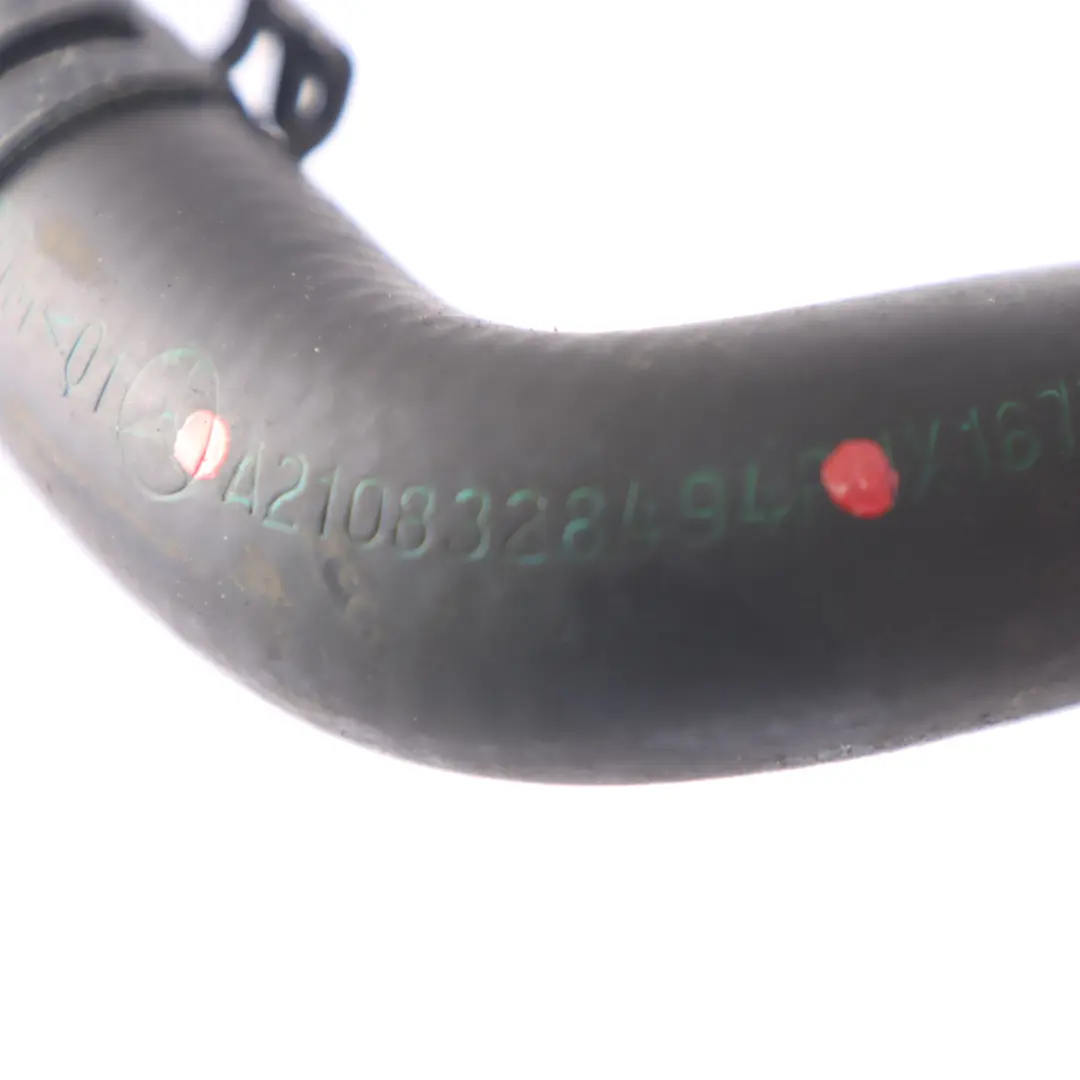 Tuyau de chauffage Mercedes W210 E200 Petrol M111 Pompe vers la conduite moteur  - SKU A2108328494 - Numéro de pièce A2108328494