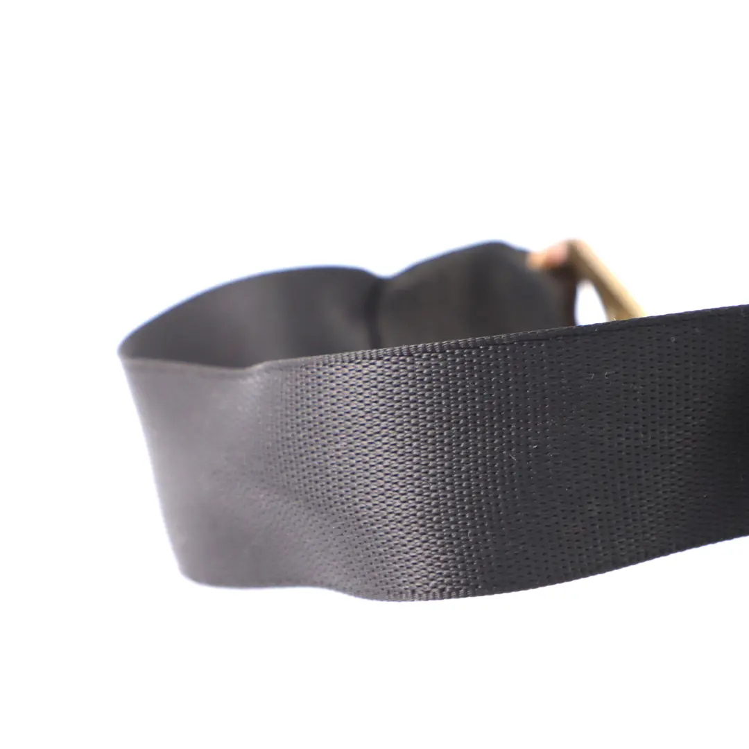 Ceinture de sécurité arrière droite Ceinture Noir pour Mercedes W210 à propos du numéro de pièce A2108600485 Mercedes W210 Ceinture de sécurité arrière droite Ceinture Noir - SKU A2108600485 - Numéro de pièce A2108600485