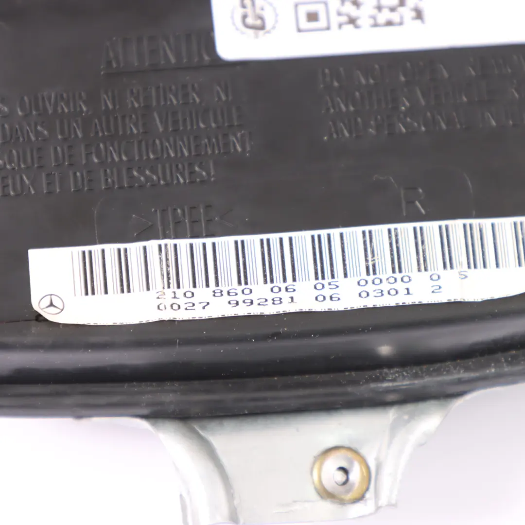 Airbag Poduszka Powietrzna Drzwi Prawy Przód do Mercedes W210 o numerze A2108600605 Mercedes W210 Airbag Poduszka Powietrzna Drzwi Prawy Przód - SKU A2108600605 - Numer Części A2108600605