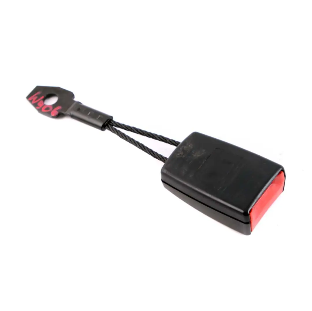 Tendeur de boucle de ceinture avant droit pour Mercedes Sprinter W906 à propos du numéro de pièce A2108603869 Mercedes Sprinter W906 Tendeur de boucle de ceinture avant droit - SKU A2108603869 - Numéro de pièce A2108603869