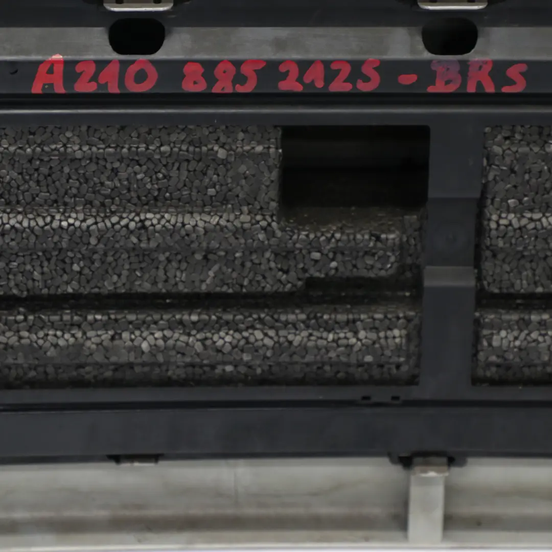 Zderzak Tylny Brilliant Silver Srebrny Metalik - 744 do Mercedes W210 o numerze A2108852125 Mercedes W210 Zderzak Tylny Brilliant Silver Srebrny Metalik - 744 - SKU A2108852125-BRS - Numer Części A2108852125