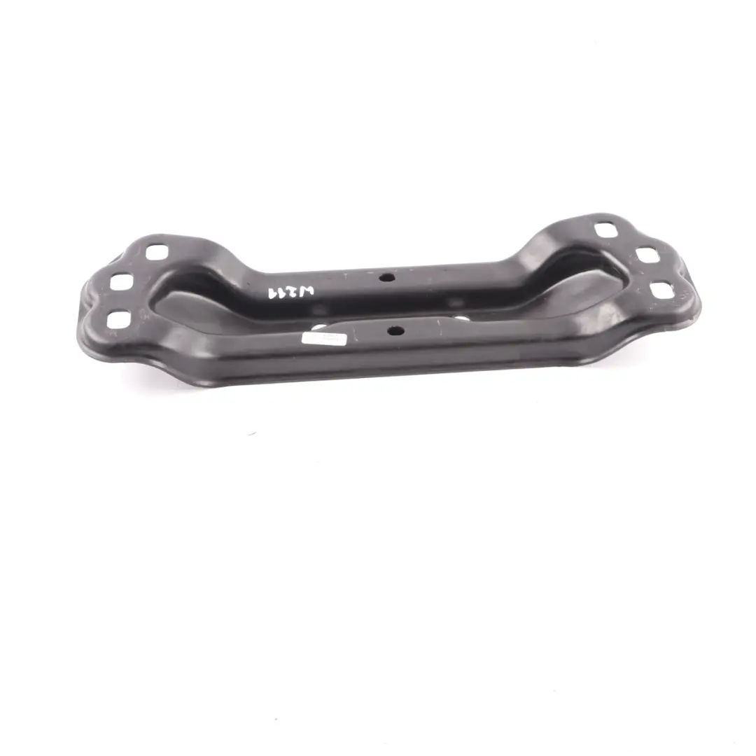 Montaggio cambio Mercedes W211 Supporto trasmissione staffa per con numero di parte A2112421601 Montaggio cambio Mercedes W211 Supporto trasmissione staffa - SKU A2112421601 - Numero di parte A2112421601