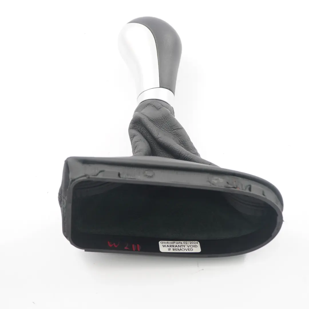 Avantgarde Schalthebelabdeckung Knopf Automatik für Mercedes W211 mit Teilenummer A2112675410 Mercedes W211 Avantgarde Schalthebelabdeckung Knopf Automatik - SKU A2112675410 - Teilenummer A2112675410