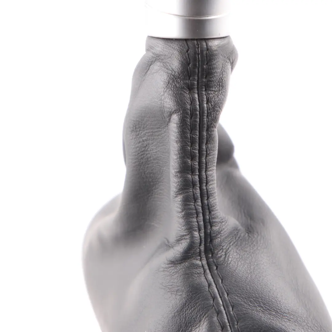 Cambio Copertura Pomello Ghetta Pelle Nero Automatico per Mercedes W211 con numero di parte A2112675510 Mercedes W211 Cambio Copertura Pomello Ghetta Pelle Nero Automatico - SKU A2112675510 - Numero di parte A2112675510