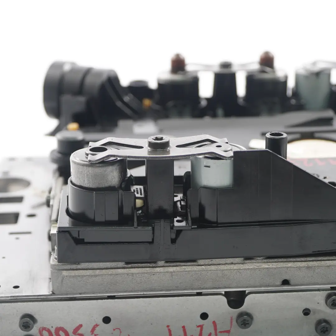 Mechatronik Steuergerät Automatik-Getriebe für Mercedes W203 W204 W211 mit Teilenummer A2112700006 Mercedes W203 W204 W211 Mechatronik Steuergerät Automatik-Getriebe - SKU A2112700006 - Teilenummer A2112700006