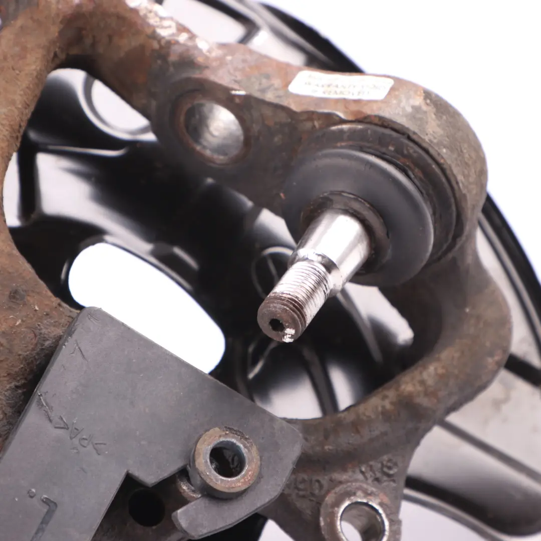 Mercedes W211 Moyeu de roue de suspension avant gauche - SKU A2113306420-3 - Numéro de pièce A2113306420