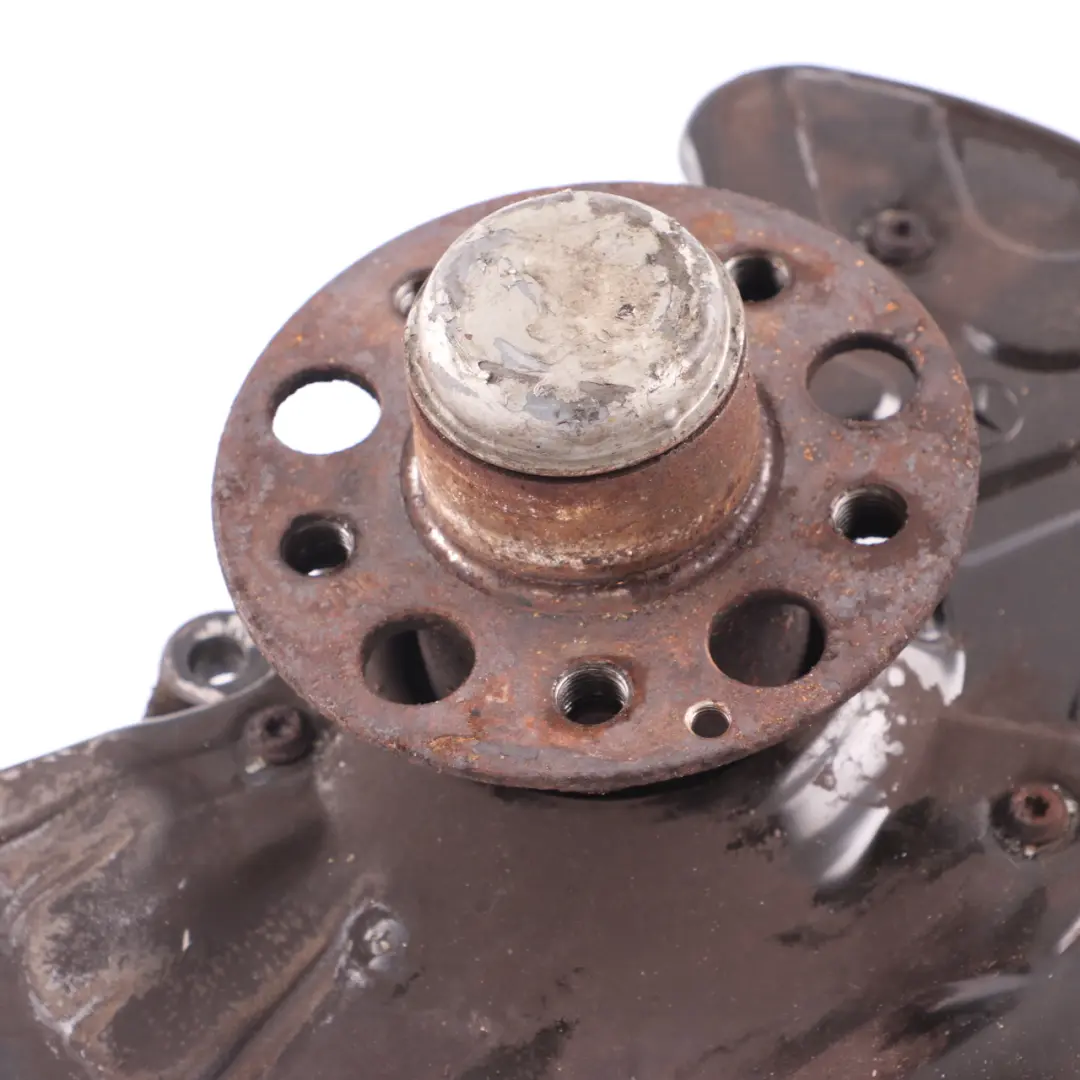 Zwrotnica Piasta Przednia Lewa Osłona do Mercedes W211 o numerze A2113306420 Mercedes W211 Zwrotnica Piasta Przednia Lewa Osłona - SKU A2113306420-3 - Numer Części A2113306420